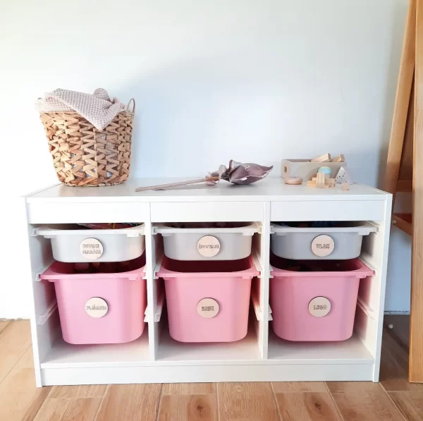 IKEA DRVENE I PLEKSIGLAS OZNAKE