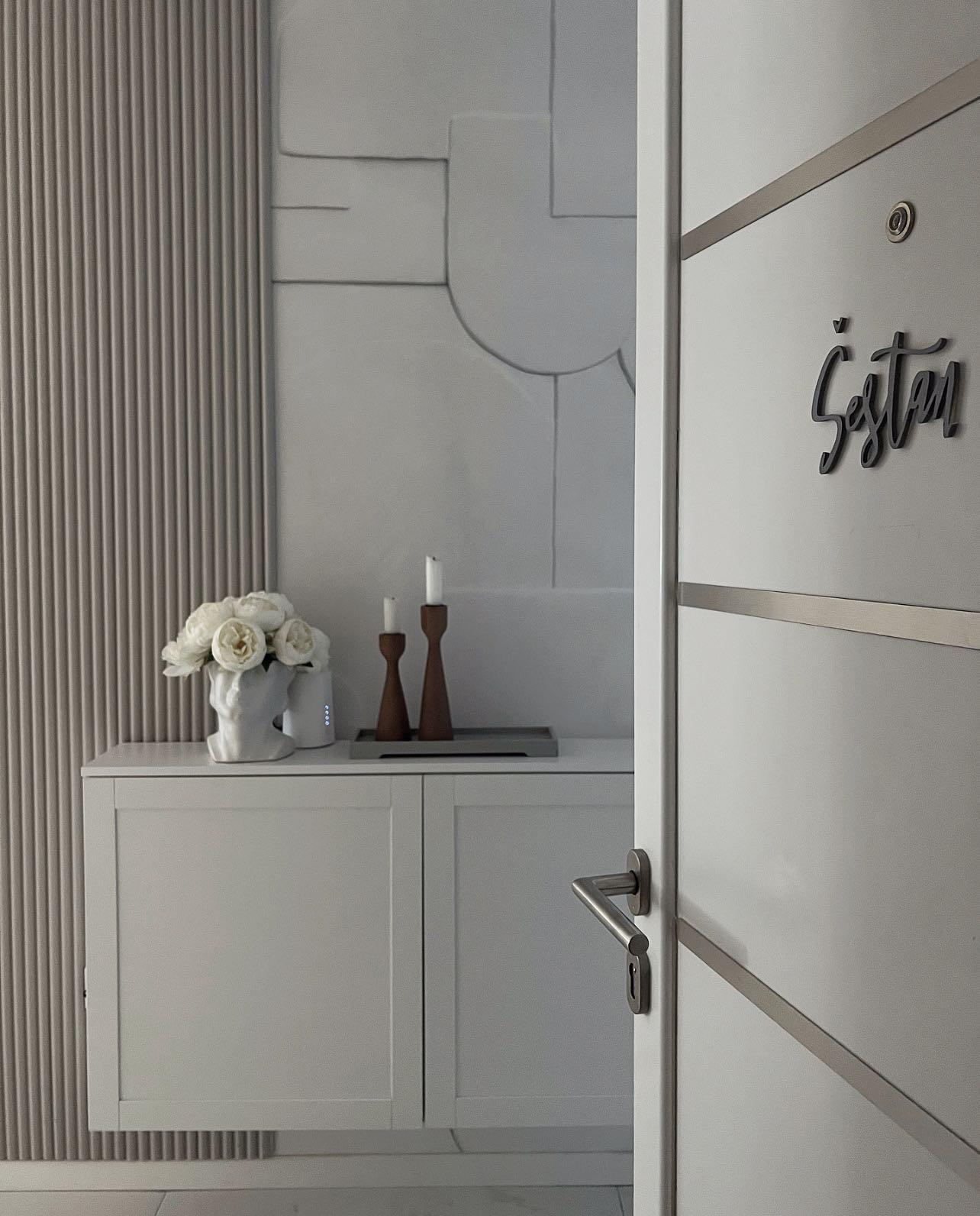 PREZIME ZA VRATA (Slova od pleksiglasa)